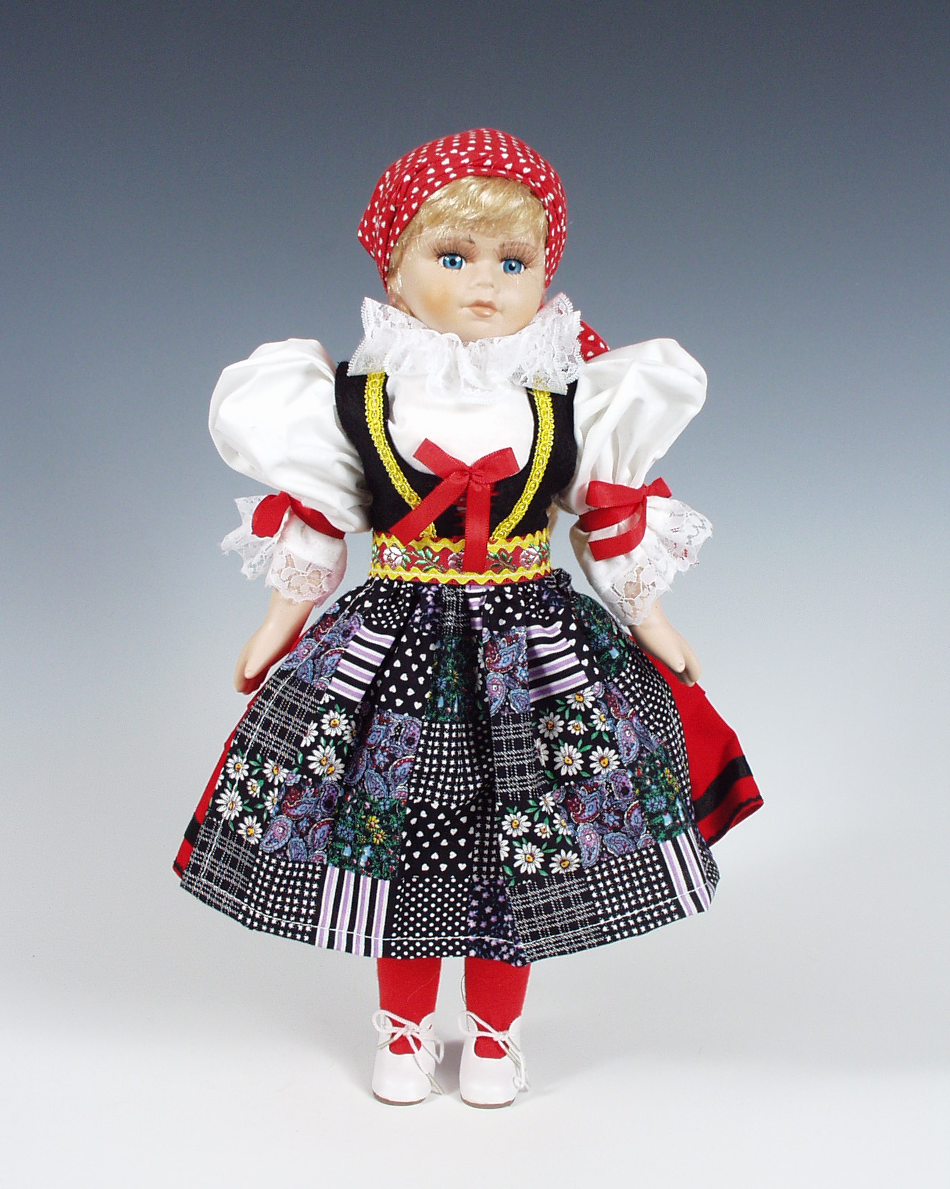 Chebský kroj - 30cm porcelán